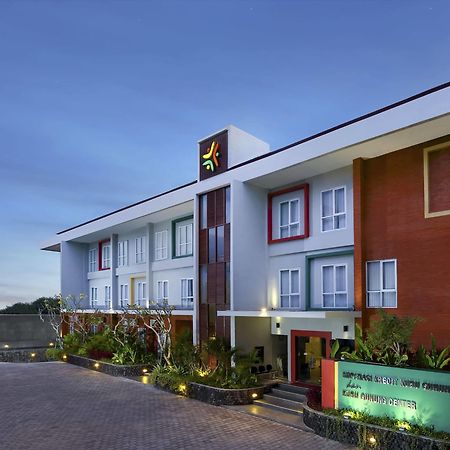 Zizz Convention Hotel Denpasar  Ngoại thất bức ảnh